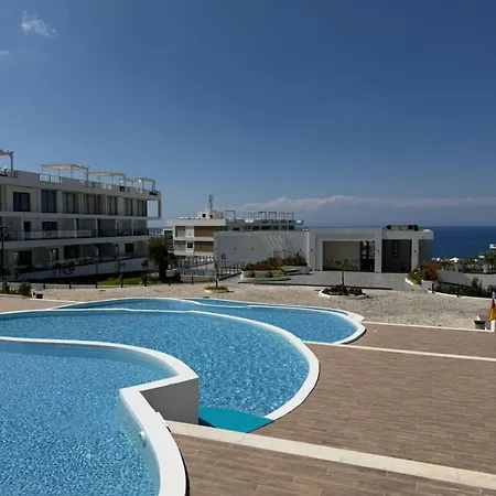 Apartman Luxury Cyprus Retreat With Rooftop & Sea View At Northern Cyprus *