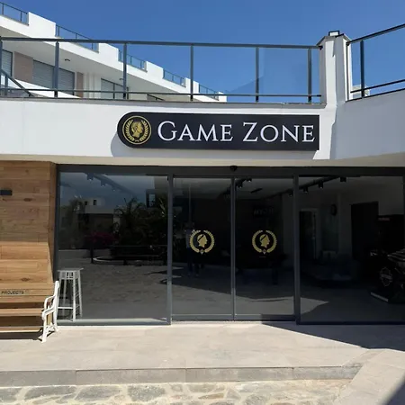 Luxury Cyprus Retreat With Rooftop & Sea View At Northern Cyprus *