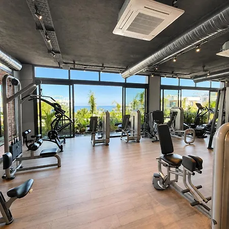 Luxury Cyprus Retreat With Rooftop & Sea View At Northern Cyprus Apartman